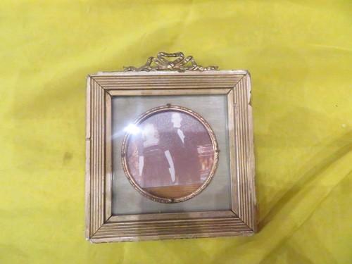 Ancien petit cadre porte - porte, photo