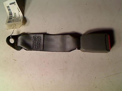 Attache ceinture arriere