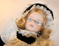 POUPEE TETE MAINS PIEDS