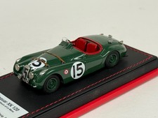 Voiture AMR Construite À La