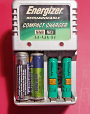 chargeur de piles rechargeables +4 piles