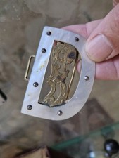 PETITE BOUCLE DE CEINTURE EN