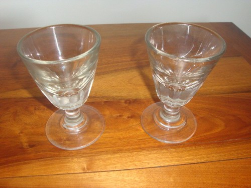 Anciens verres absinthes - verres, a