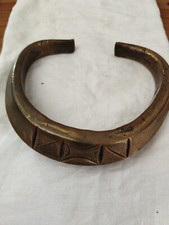 Collier Torque Fang aux
