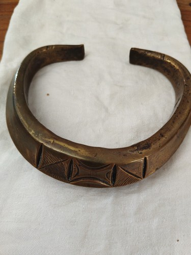 Collier torque fang aux - torque,