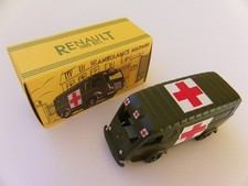 CIJ-NOREV 3/61/01 CAMIONNETTE RENAULT AMBULANCE MILITAIRE