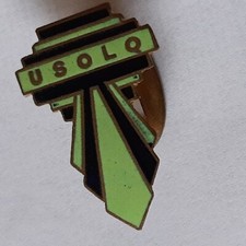 INSIGNE BOUTONNIERE SPORT FOOT RUGBY CYCLISME STADE ÉMAILLÉ 