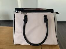 Sac A Main Versace Rose Et Gris Tres Bon Etat Femme Luxe