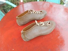 Paire de chaussures de Foot ancienne   Sarrat  Lienne Taille 41