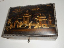 Coffret ancien en bois et