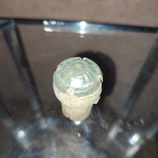 MUSELET , RARE BOUCHON AVEC CAPSULE CHAMPAGNE Eugene CHANDON  PIERRY