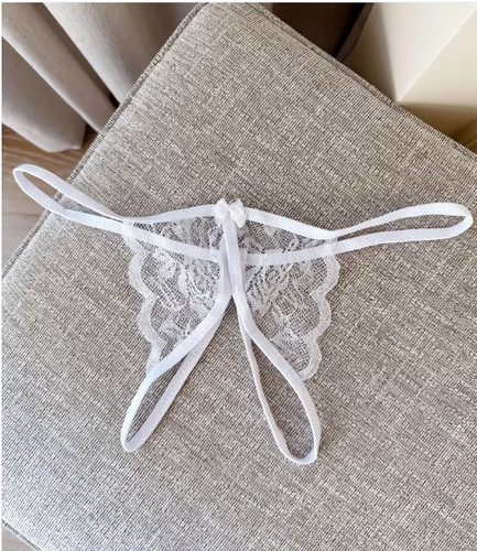 String fendu blanc