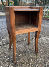 Table de nuit ou chevet ancien