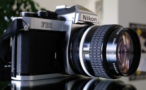 Nikon fe2 nikkor 35mm 2 - et,