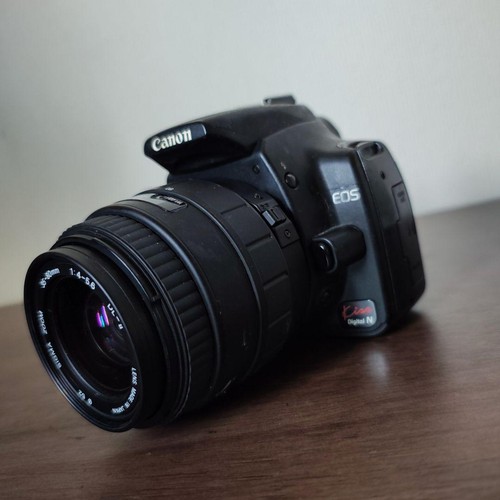 Canon eos kiss digital - n, with