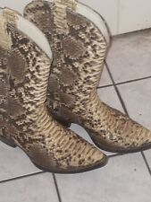 botte en python blanc taille 42  Homme 