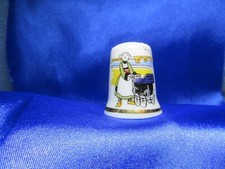 Dé à coudre de collection en porcelaine " Bécassine  " Hachette