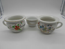 LOT DE 3 PETITS POT DE CHAMBRE " FLEURS & PAPILLON " EN PORCELAINE DE PARIS