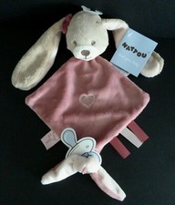 *. DOUDOU PLAT NATTOU LAPIN NINA ROSE GRIS BEIGE COEUR AT. TETINE NEUF