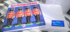 Livre soldats jouets des