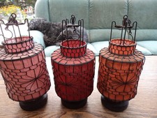 3 LANTERNES CHINOISES A SUSPENDRE EN TISSUS ET METAL - VINTAGE