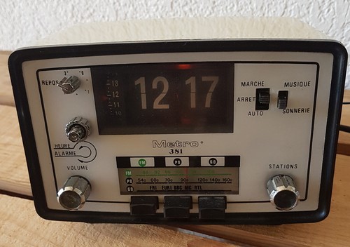 Radio reveil metro 381 - -,