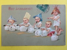 CPA Gaufré Fantaisie MULTI BABIES POT de CHAMBRE Chamber Pot BÉBÉS Feu à Volonté