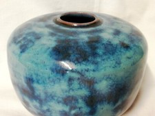 JOLI VASE OURSIN signature à