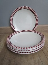 6 Assiettes anciennes en demi porcelaine de Chantilly Bord rayé rouge et blanc