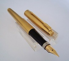 MAGNIFIQUE ET RARE STYLO PLUME PARKER 75 14 K G.F made in USA PLUME OR 18 K M162