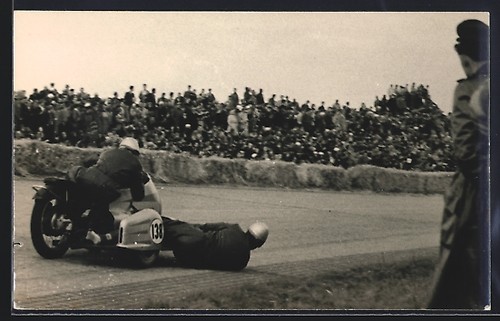 Carte postale moto avec