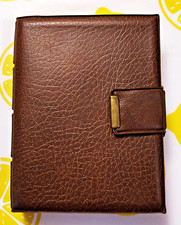 Lot 2 jeux de cartes dans leur  étui en cuir La Ducale Pub Gan