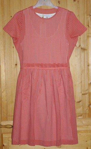 Robe découpes laser rose - découpes,
