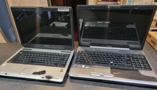 Lot deux portables toshiba - deux,
