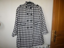magnifique et tres chic manteau 3/4 t46 porté 1 fois