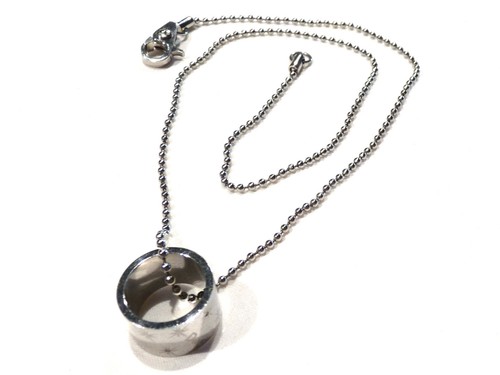 Bijou acier collier créateur