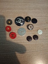 Lot De 11 Boutons Chanel 3