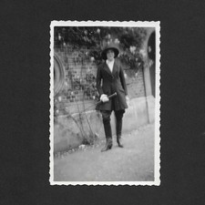 Femme chic tenue équitation