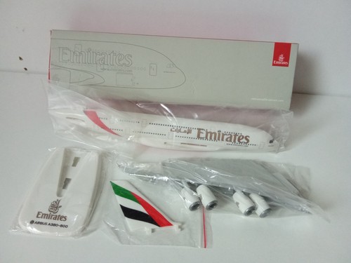 Avion airbus a380 - a380-800, emirates