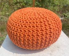 Pouf coussin dur en bon état