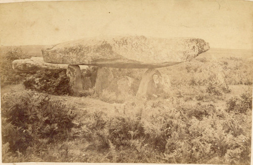 France dolmen table - table, des