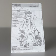 PATRON Fillette POUPEE  MODES ET TRAVAUX" Robe Sac Août 2012