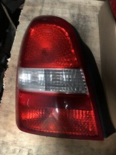 Feu arrière gauche NISSAN