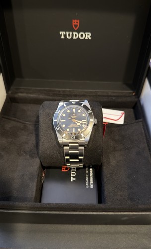 2025 tudor black - black, 54