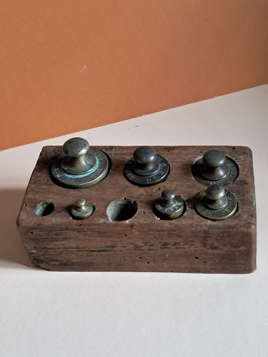 Ancienne boite poids en - boite,