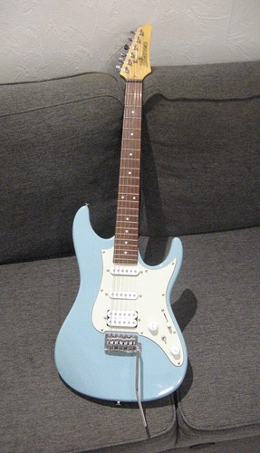 Guitare électrique ibanez - guitare,