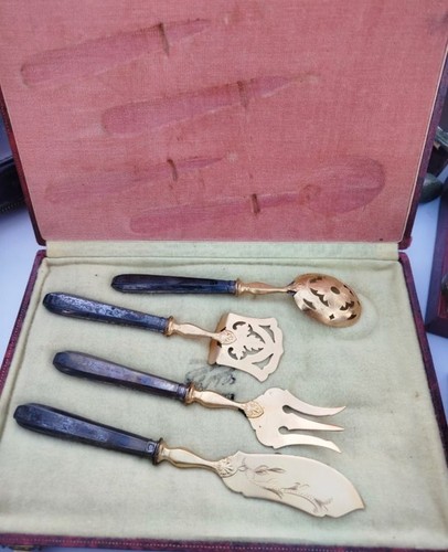 Set service ancien à - ancien,