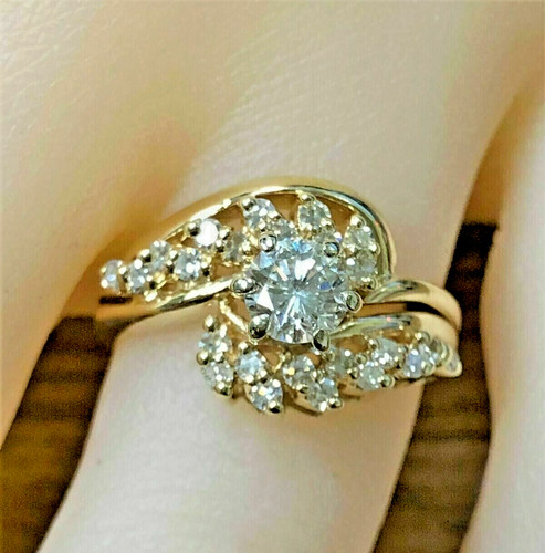 Bague fiançailles en - de,