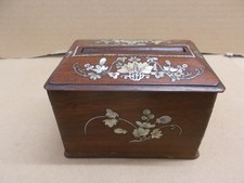 Ancien DISTRIBUTEUR DE CIGARETTES en bois et incrustations de nacre à restaurer