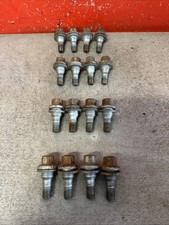 Pack 16 Boulons Goujons Écrou